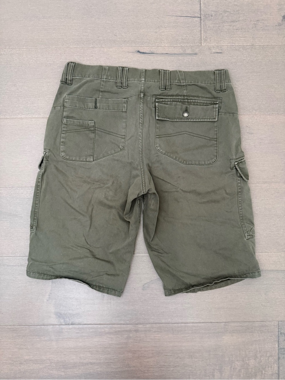 Armani Exchange Olive Green Cargo Shorts - Picture 2 of 10